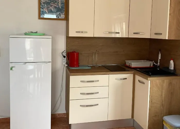 Konukevi Apartments Zara 3*