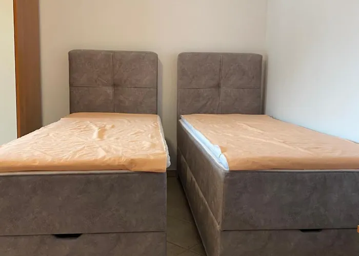 Apartments Zara Guest house