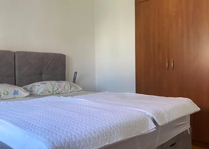 Apartments Zara Guest house