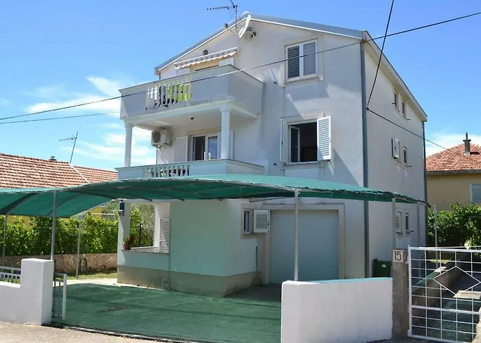 Guest house Apartments Zara Zadar